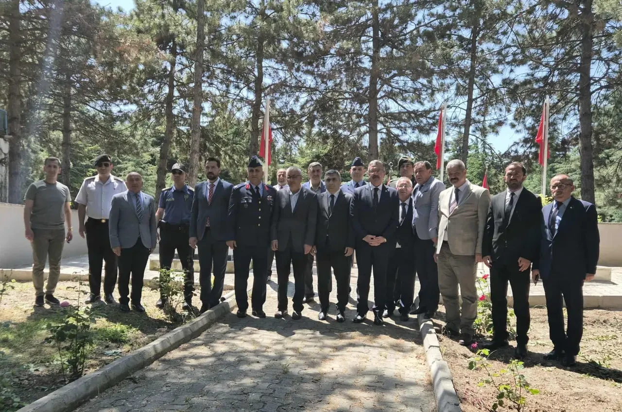 Merzifon’da Kurban Bayramı Öncesi Şehitlik Ziyareti 4