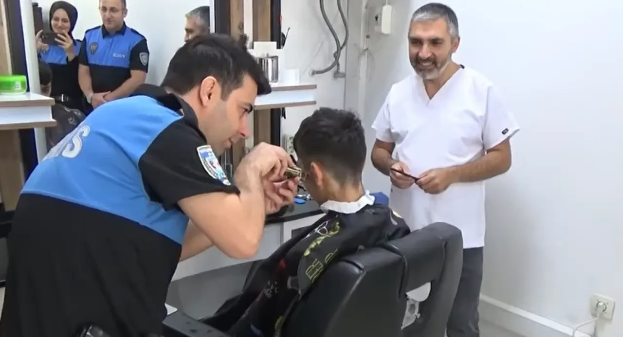 Otizmli Umut’un Tıraş Hayalini Polis Abileri Gerçekleştirdi 5