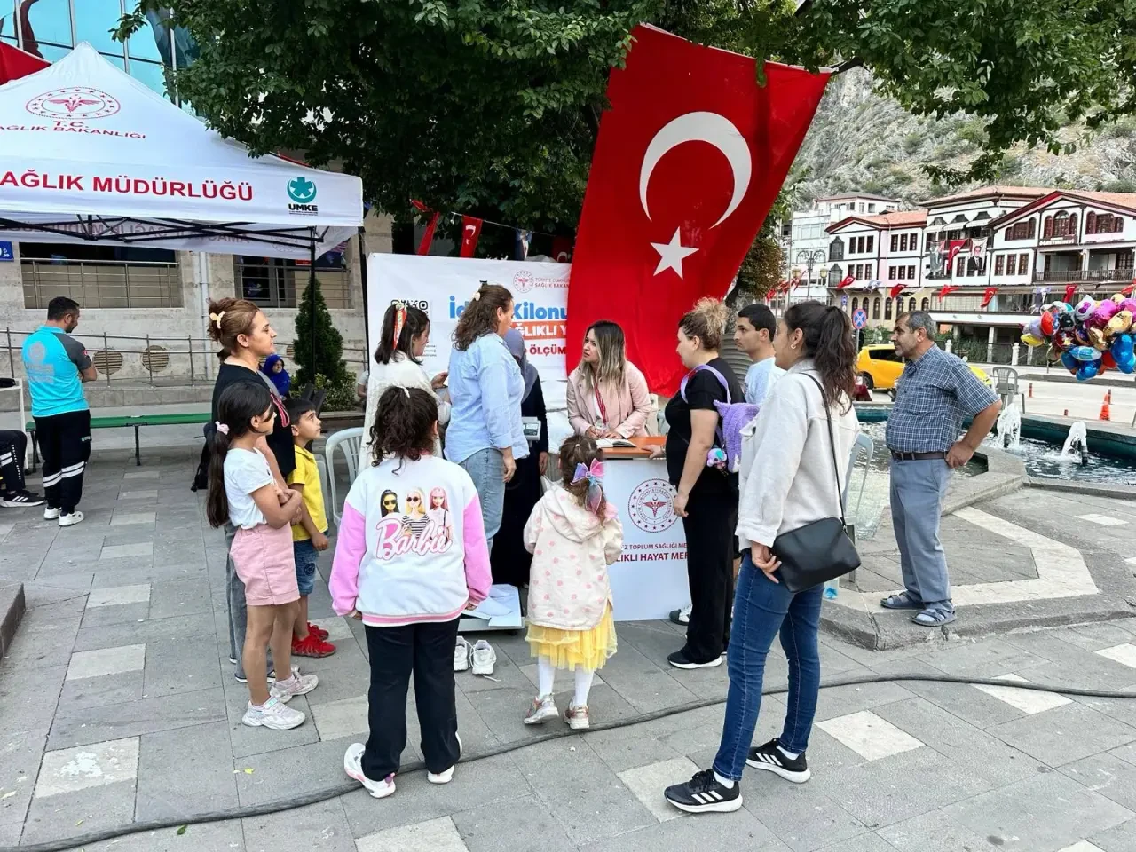 Amasya’da Sağlık Standına Yoğun İlgi: Vatandaşlar Bilgilendirildi 2