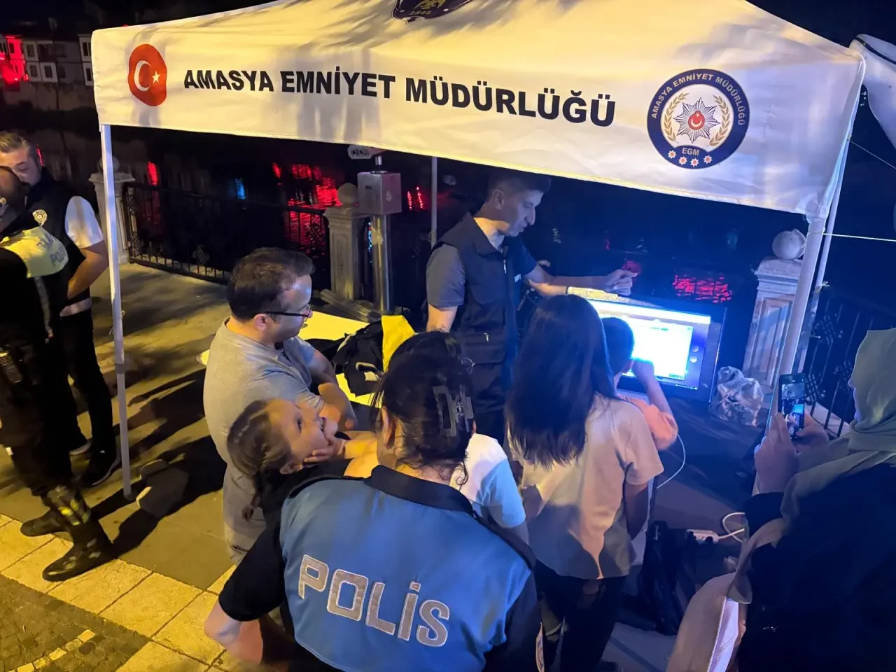 Amasya Emniyeti Festivalde Suçlara Karşı Bilinçlendirme Çalışması Yaptı 1