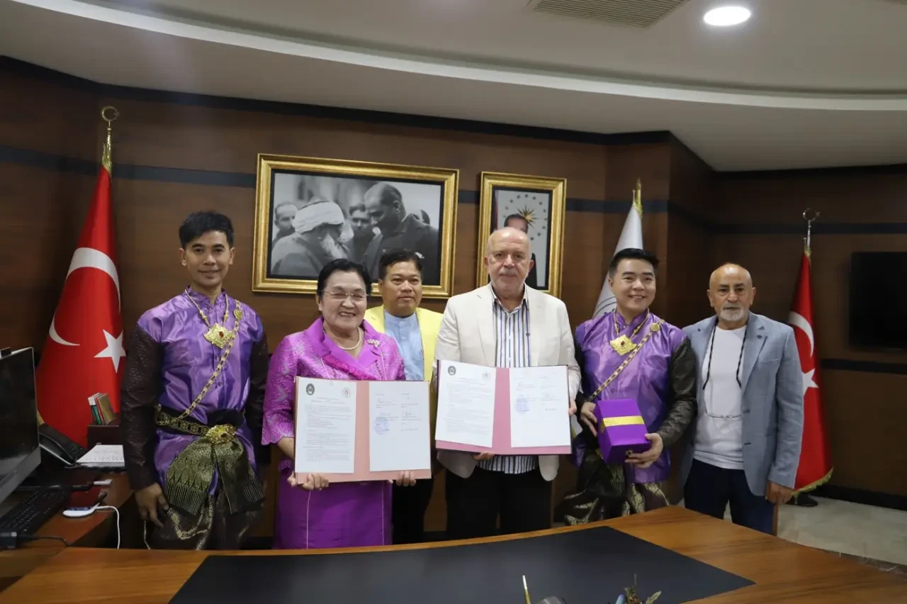 Amasya Üniversitesi ile Tayland Buriram Rajabhat Üniversitesi Arasında İş Birliği Protokolü İmzalandı 3