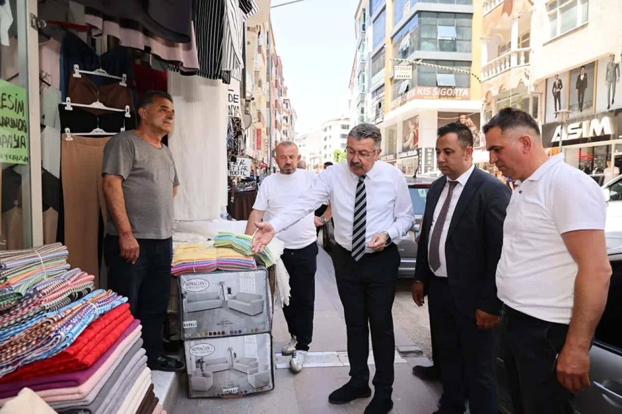 Başkan Alp Kargı: “Kaldırım İşgalleri Konusunda Taviz Vermeyeceğiz” 6