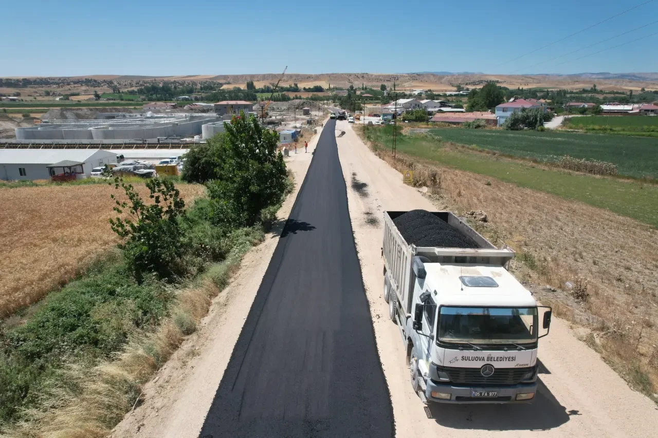 Suluova’da Ulaşımda Yeni Dönem: Celal Bayar Caddesi Asfalta Kavuştu 4