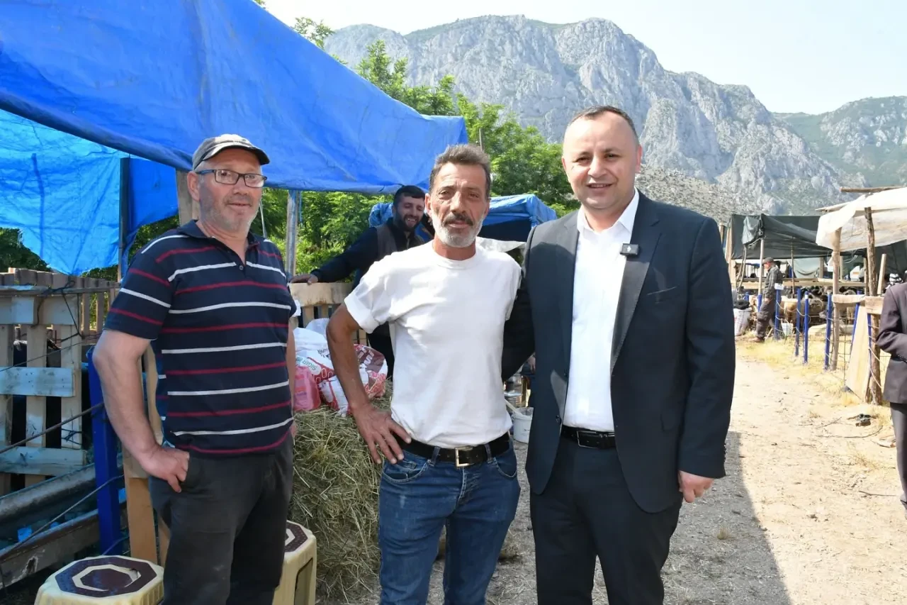 Başkan Turgay Sevindi Canlı Hayvan Pazarı’nı Ziyaret Etti 1