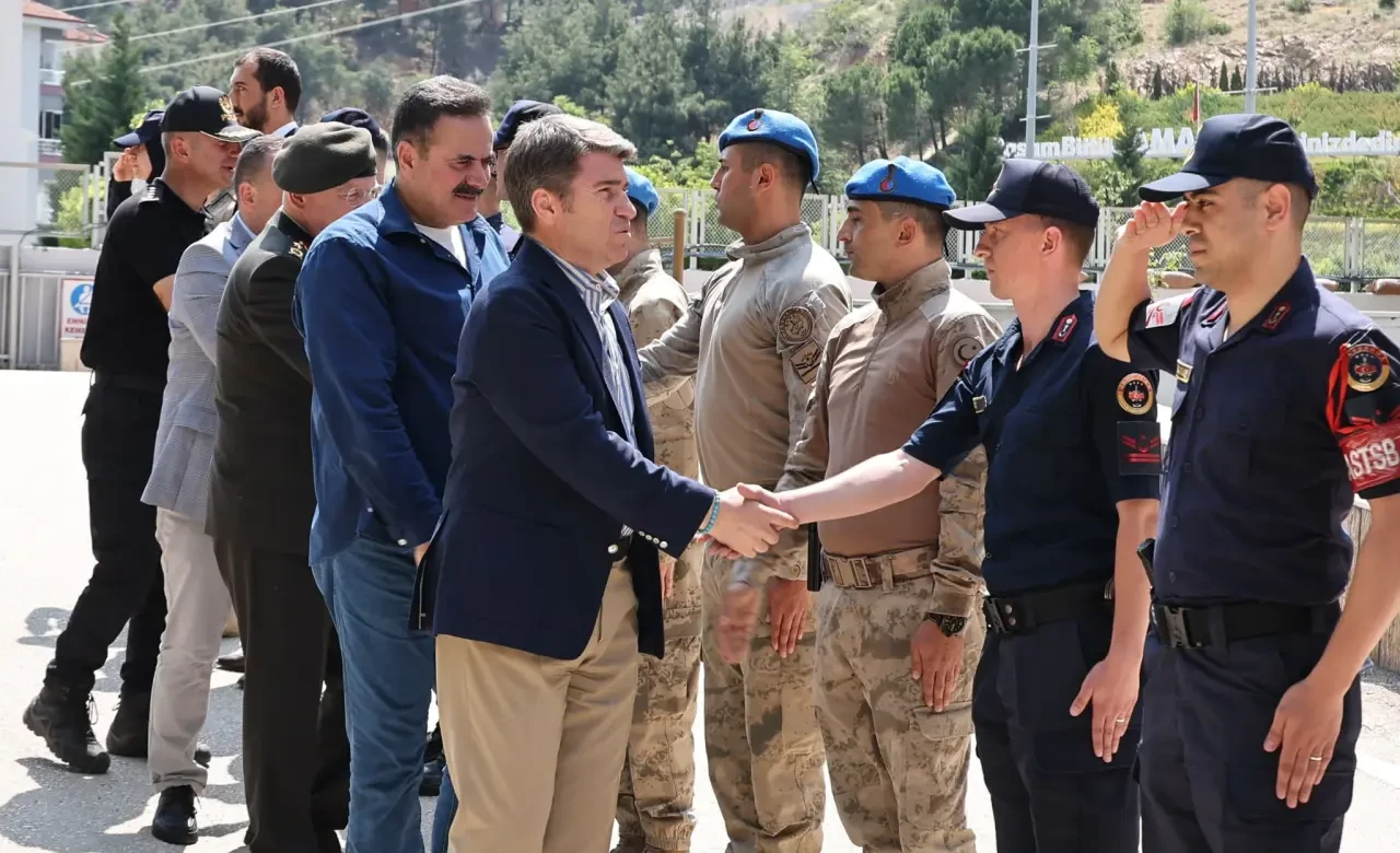 Amasya Protokolünden Bayramda Görev Başındaki Güvenlik Güçlerine Ziyaret 2