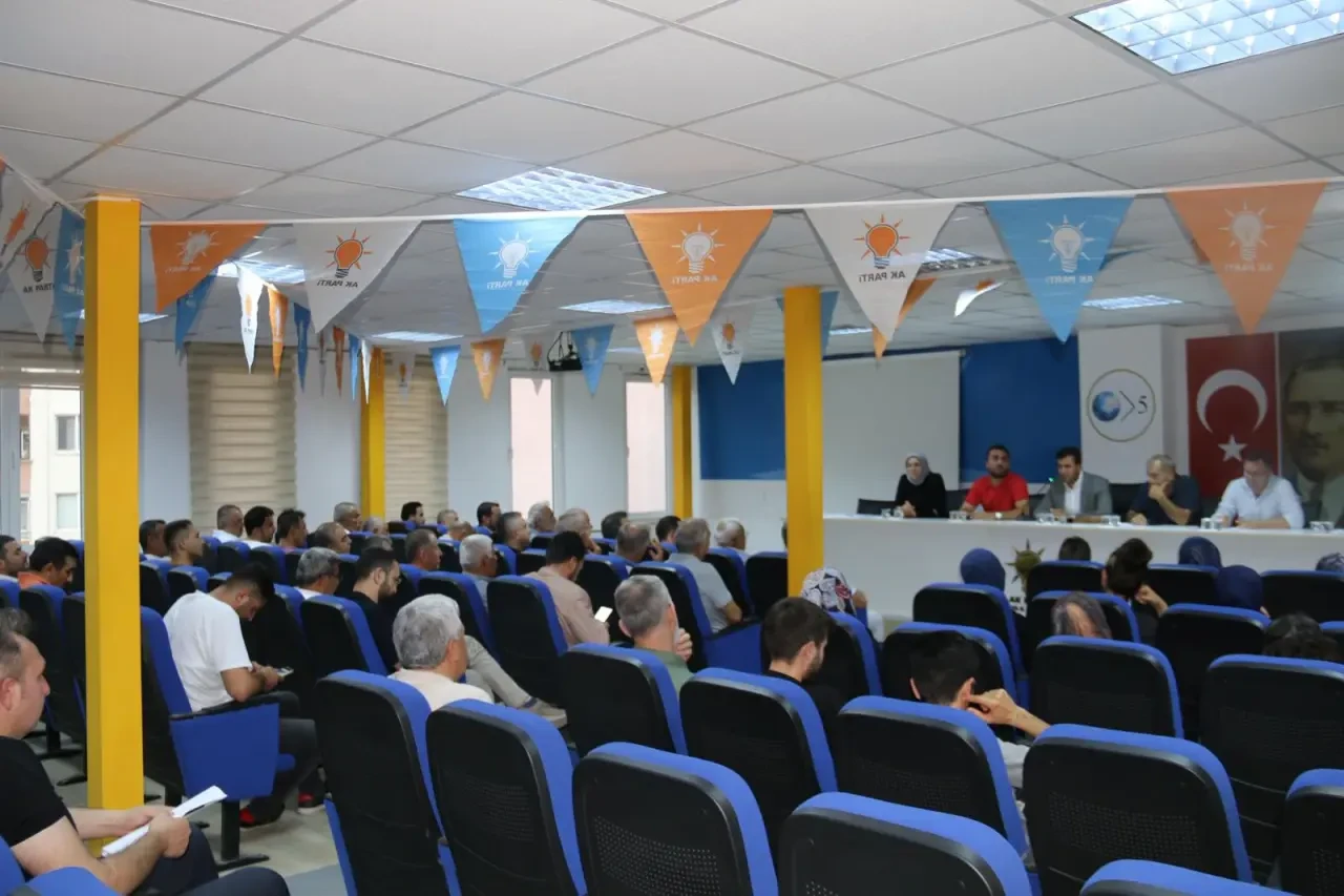 Amasya İl Başkanlığı’nda Danışma Toplantısı ve Sertifika Töreni Gerçekleştirildi 1