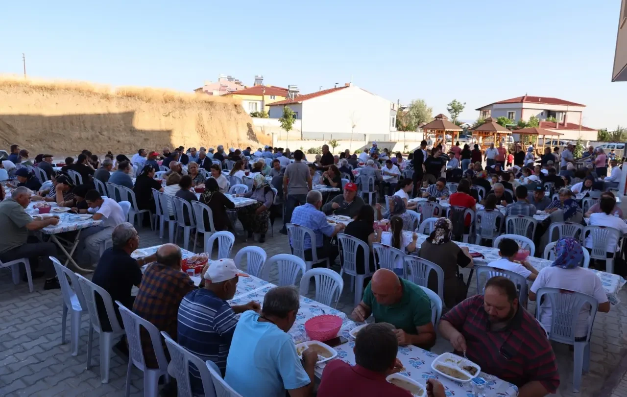 Merzifon’da Muharrem Ayı Paylaşma ve Birlik Ruhu ile Yaşatıldı 3