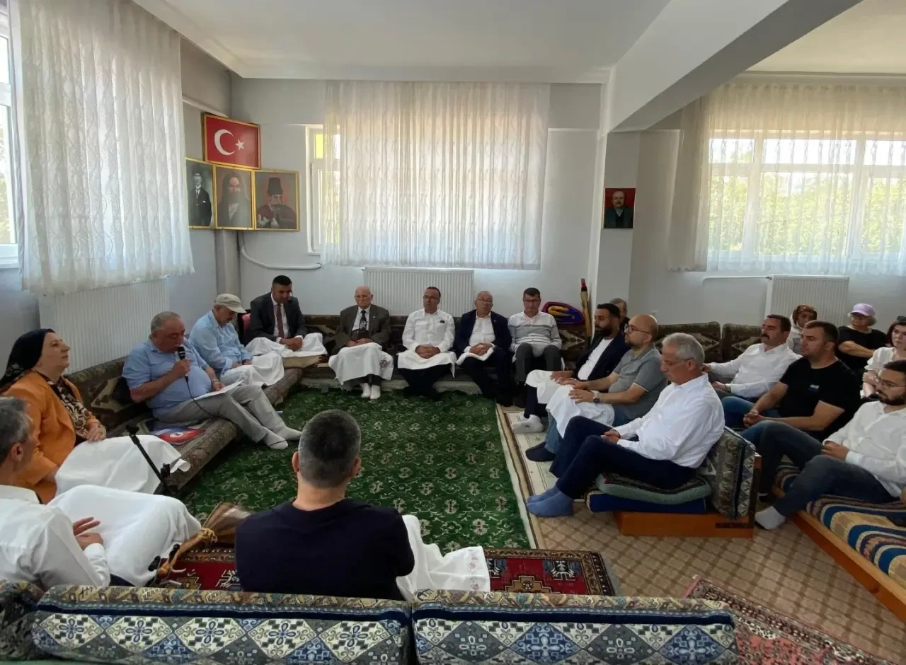 Muharrem Ayı’nda Birlik Mesajı: Başkan Vekili Köse Aşure Etkinliğine Katıldı 1
