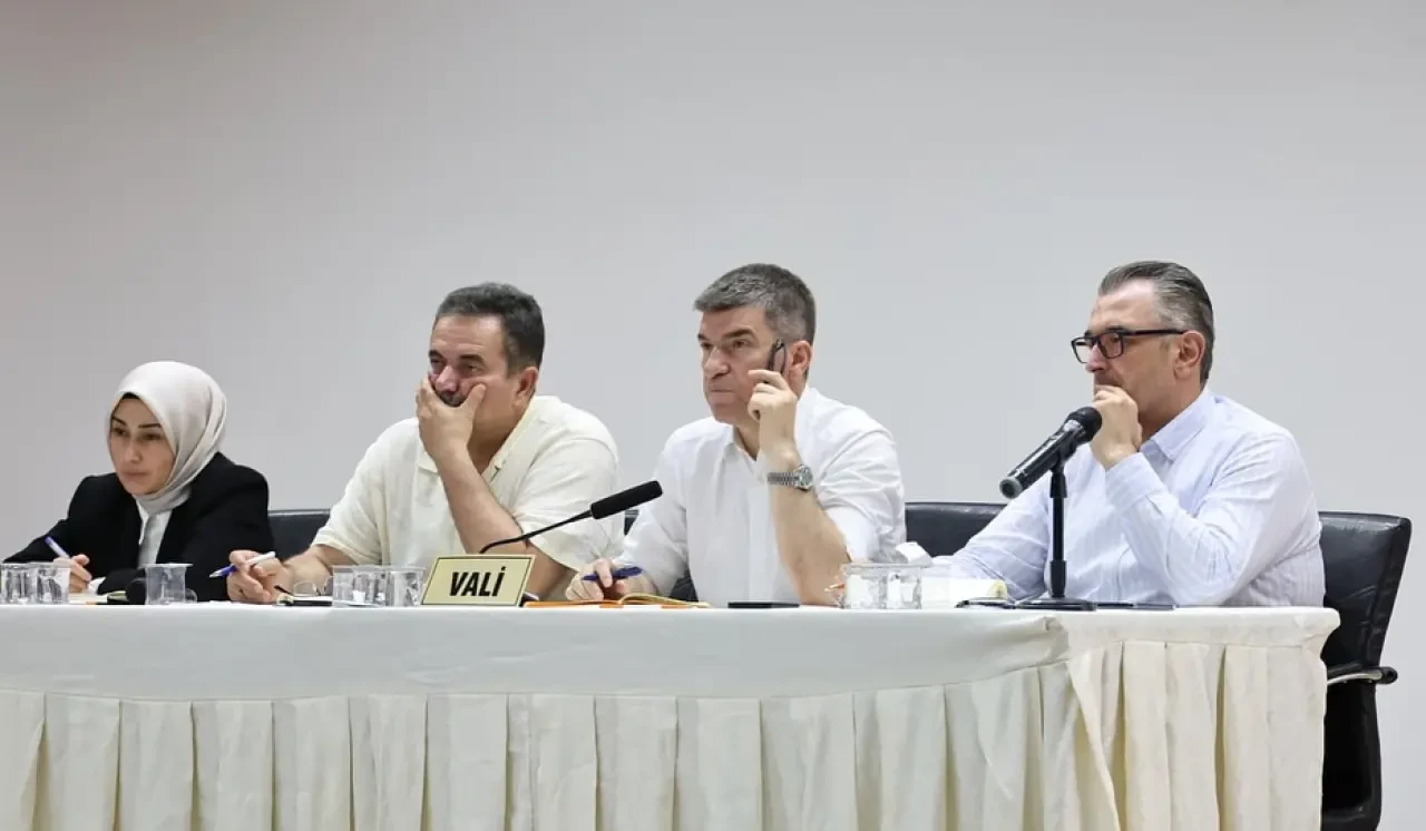 Vali Önder Bakan Gümüşhacıköy’de Muhtarlarla Bir Araya Geldi 1