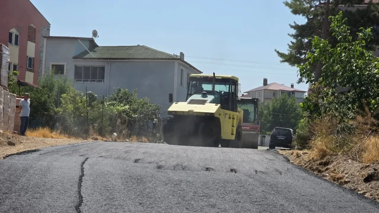 Pazar Mahallesi Nisa Sokak’ta Asfalt Seferberliği: Adım Adım Güzelleşiyoruz! 4