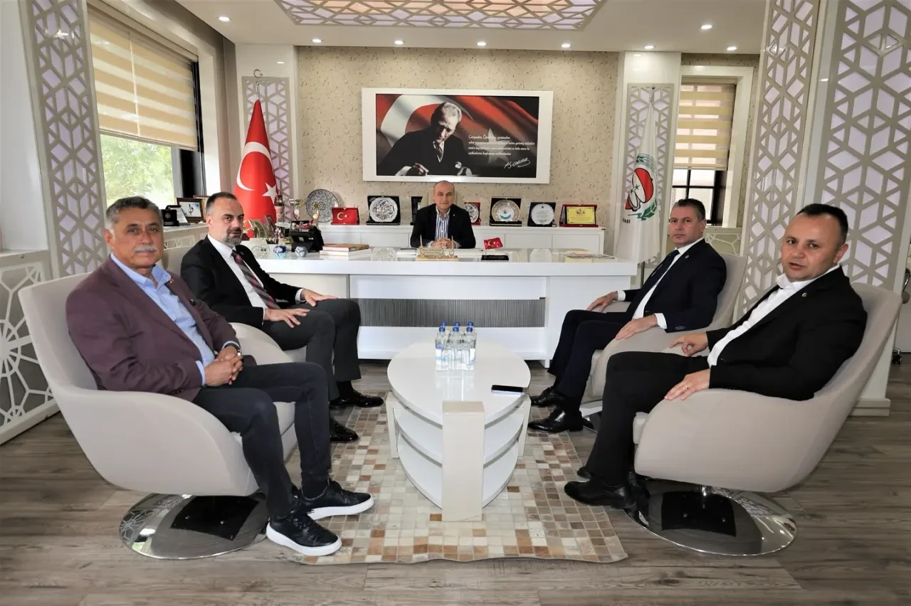 CHP Heyetinden Amasya’da Yoğun Ziyaret Trafiği: “Millet İradesine Sahip Çıkıyor” Mitingine Davet 4