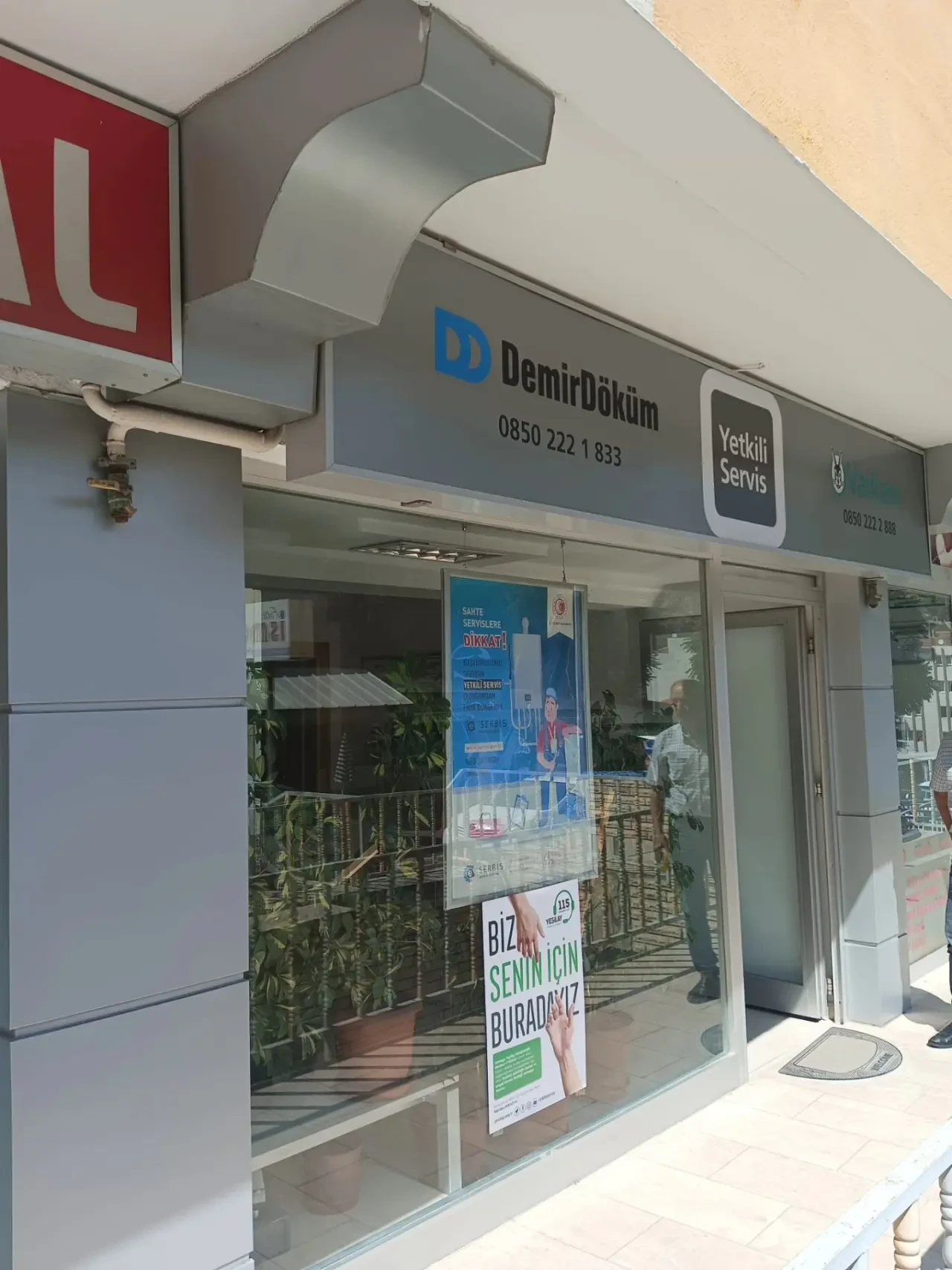 YEDAM’dan Esnafa Bilgilendirme Ziyareti: Mahallelerde Bağımlılıkla Mücadele Anlatıldı 2