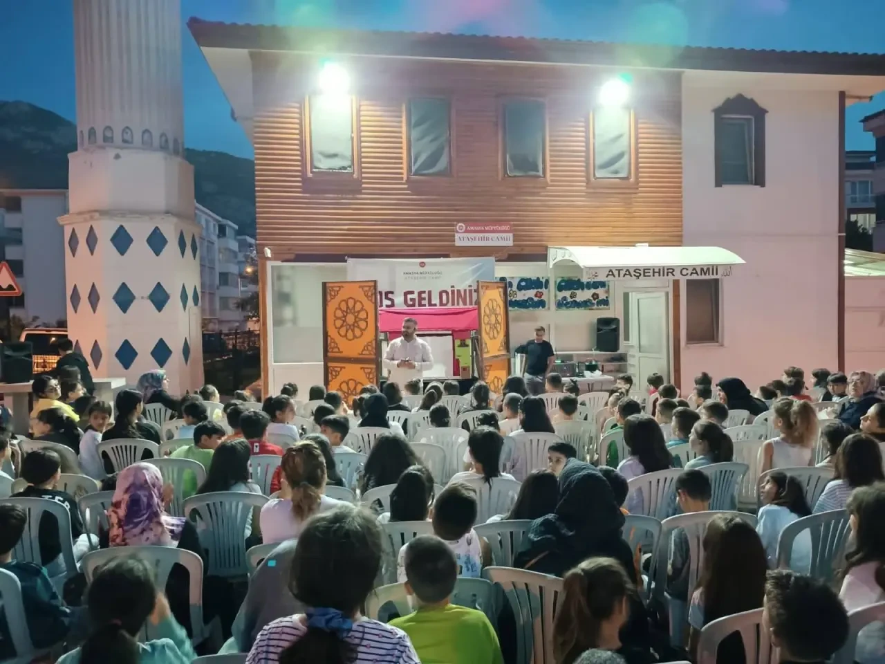 Yaz Kur'an Kursu Öğrencilerine Hacivat-Karagöz Sürprizi! 2