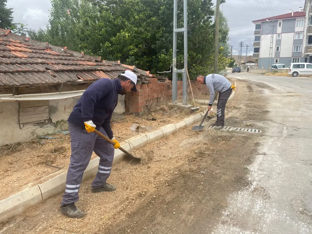 Suluova Belediyesi’nden Beyazıt Caddesi’nde Çevre Düzenleme Atağı 3
