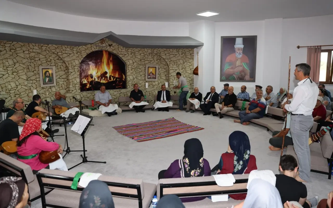 Merzifon’da Muharrem Ayı Paylaşma ve Birlik Ruhu ile Yaşatıldı 4