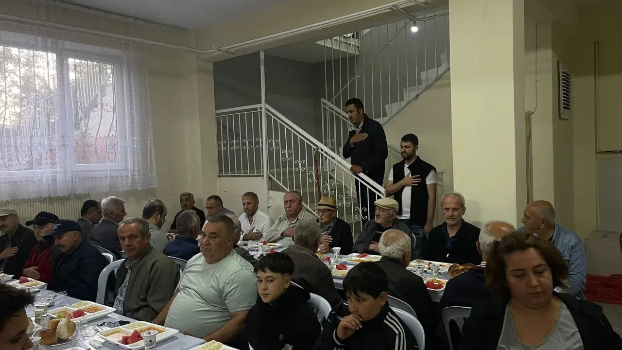 CHP Merzifon Gençlik Kolları’ndan Muharrem Sofrası 4
