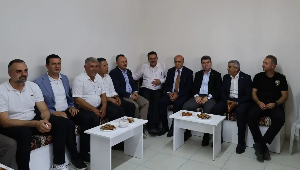 Amasya Muhtarlar Derneği Hizmet Ofisi Açıldı 3