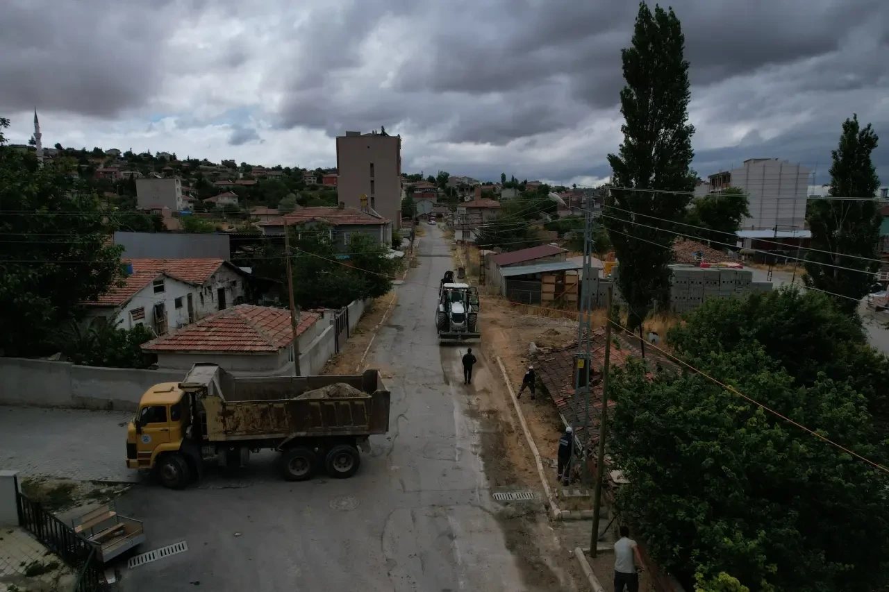 Suluova Belediyesi’nden Beyazıt Caddesi’nde Çevre Düzenleme Atağı 2