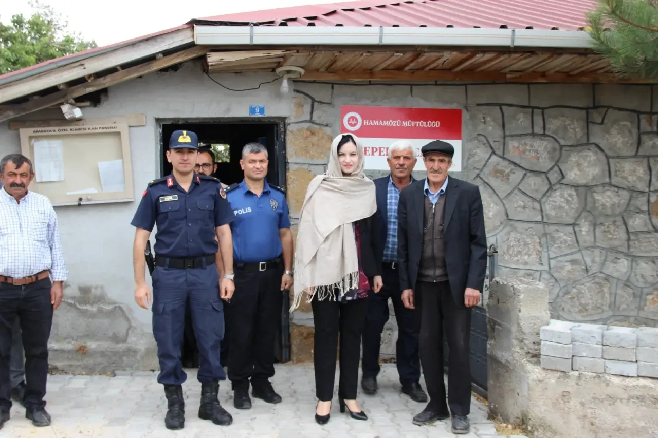 Kaymakam Büşra Erdoğan Tepeköy’de Vatandaşlarla Buluştu 4