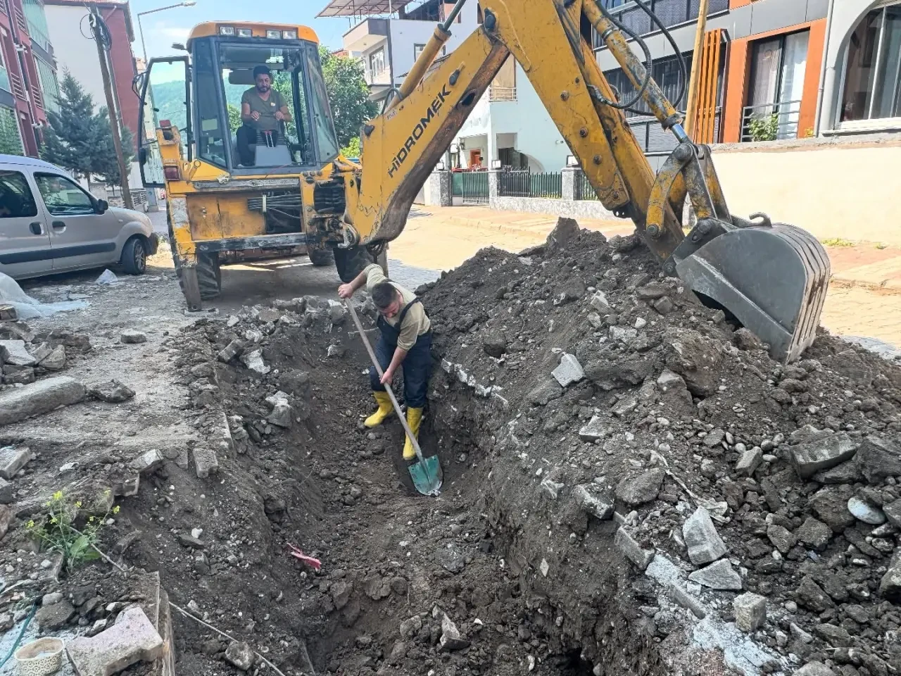 Taşova’da Hizmet Mesaisi Aralıksız Sürüyor 2