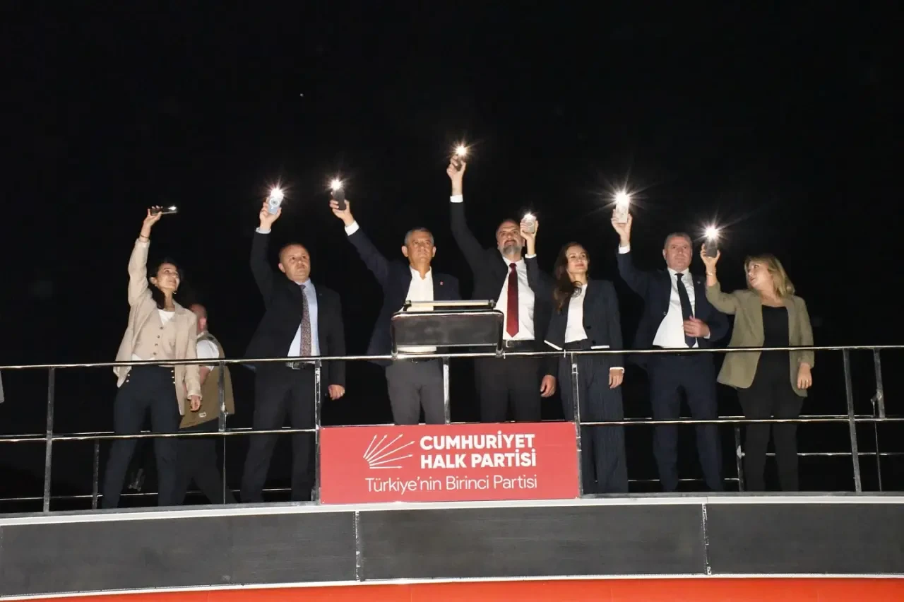 Amasya’da Coşkulu “Millet İradesine Sahip Çıkıyor” Mitingi Düzenledi 3