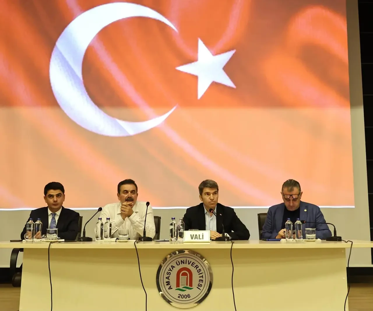 Taşova’da Muhtarlar Toplantısı Yapıldı: İlçenin Sorunları ve Talepleri Masaya Yatırıldı 1