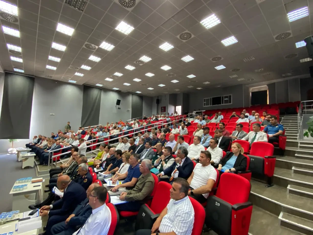 Vali Önder Bakan Başkanlığında Merzifon’da Muhtarlar Toplantısı Gerçekleştirildi 2