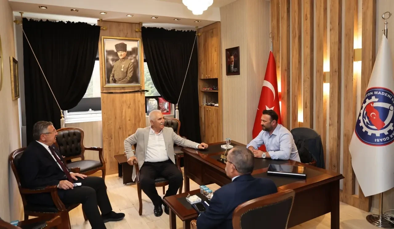 Başkan Kargı’dan Mitinge Davet: “Millet İradesine Sahip Çıkıyor” 4