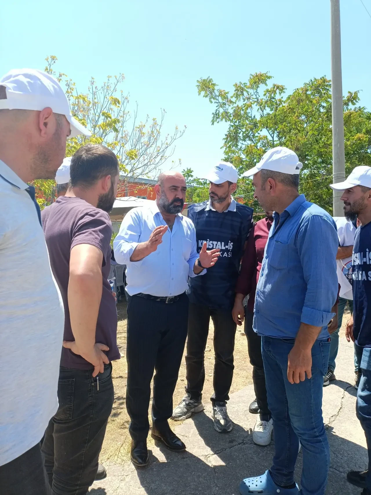 MHP’li Saka Grevde Arabulucu Oldu: Taraflar Masaya Döndü! 3