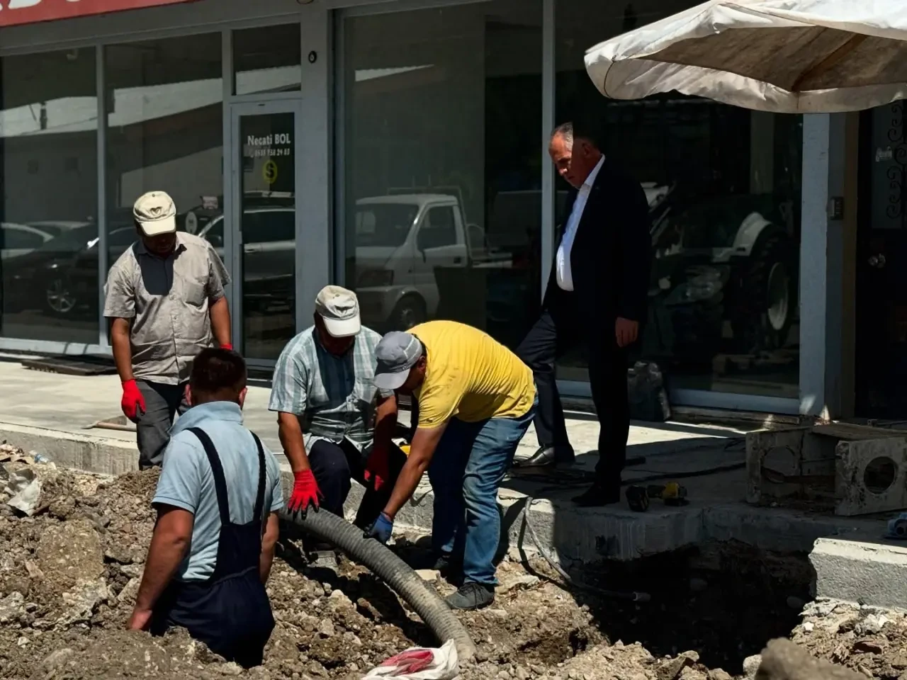 Taşova’da Mustafa Kemal Caddesi Yenileniyor! 4