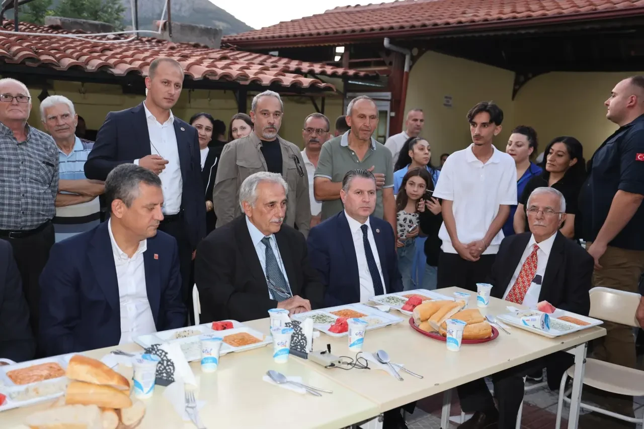 CHP Lideri Özgür Özel’den Amasya’da Maneviyat Vurgusu! 4