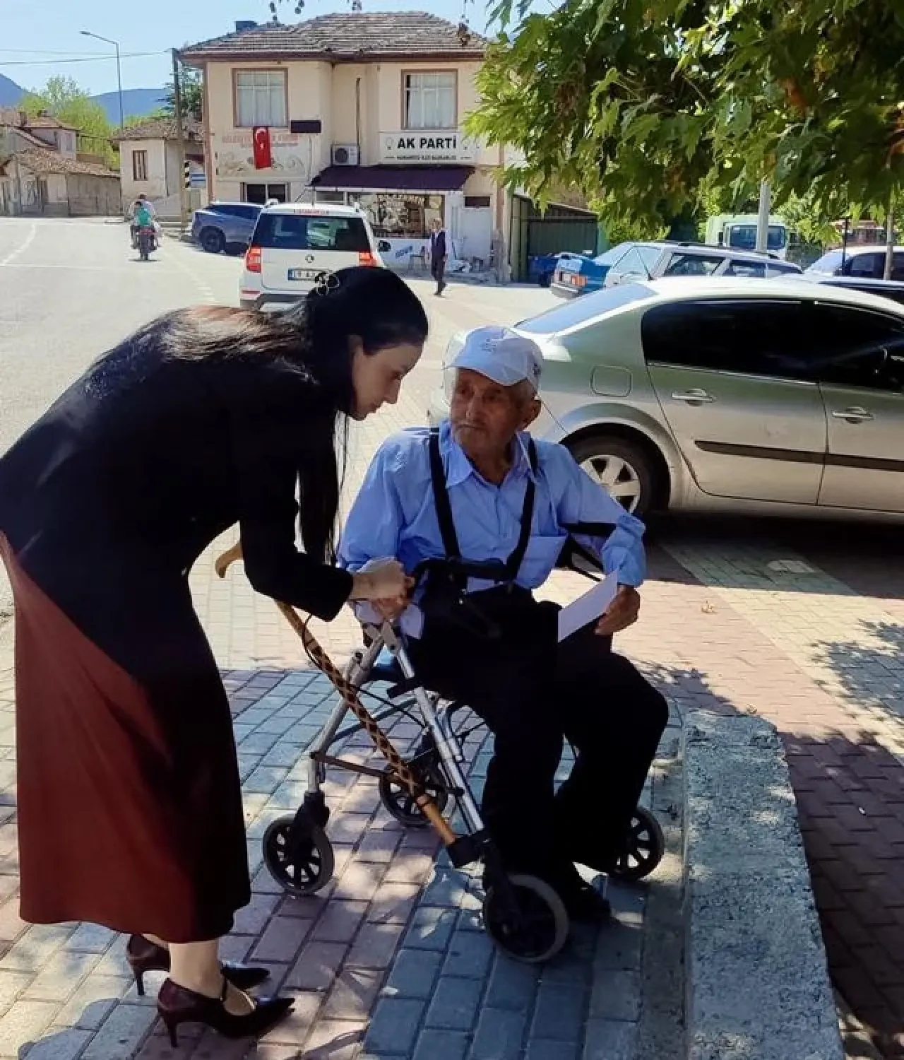 Hamamözü Kaymakamı Büşra Erdoğan Duramaz’dan Esnafa Veda Ziyareti 1
