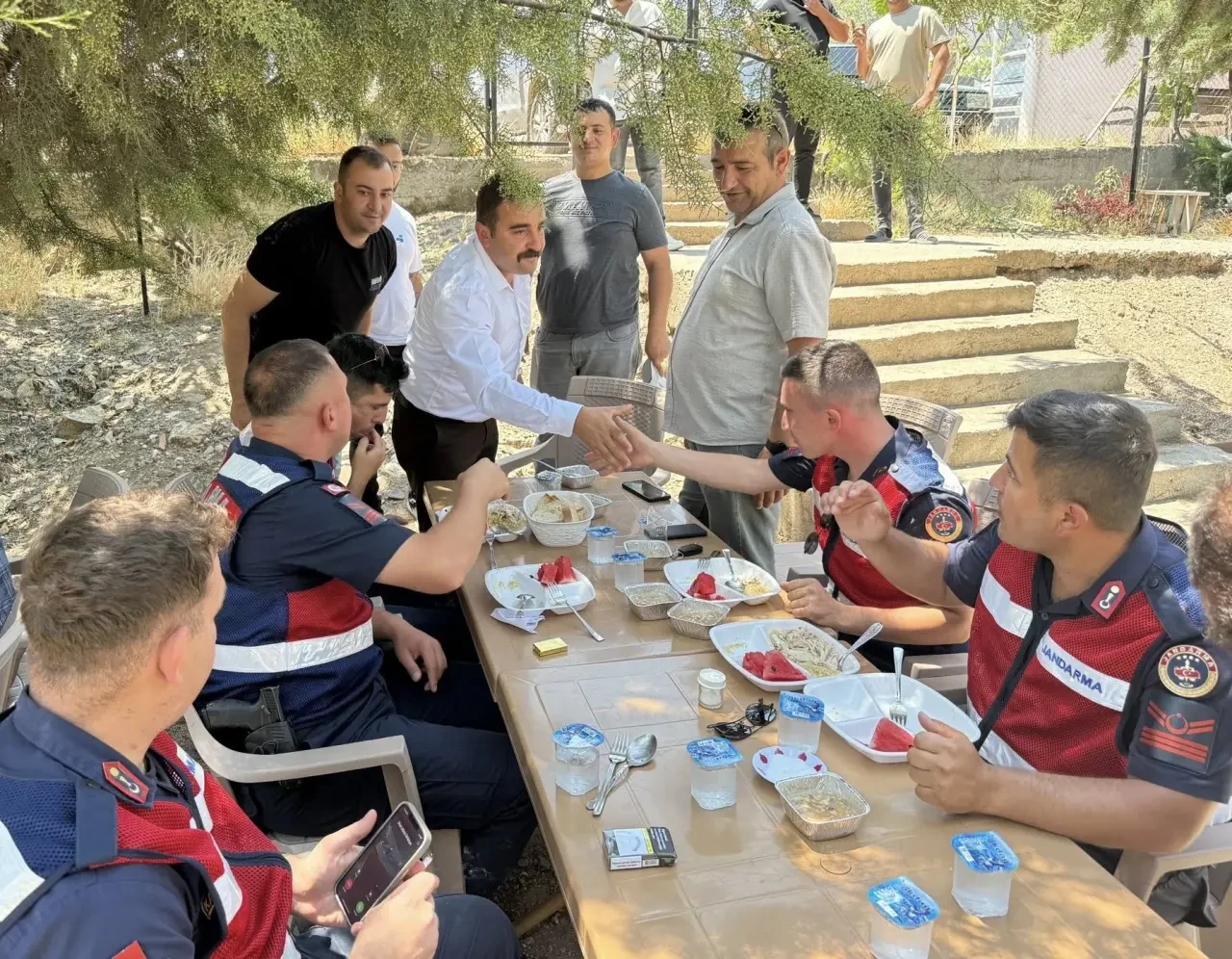 Merzifon Gençleri Oymak Köyü’nde Birlik Sofrasına Katıldı 1