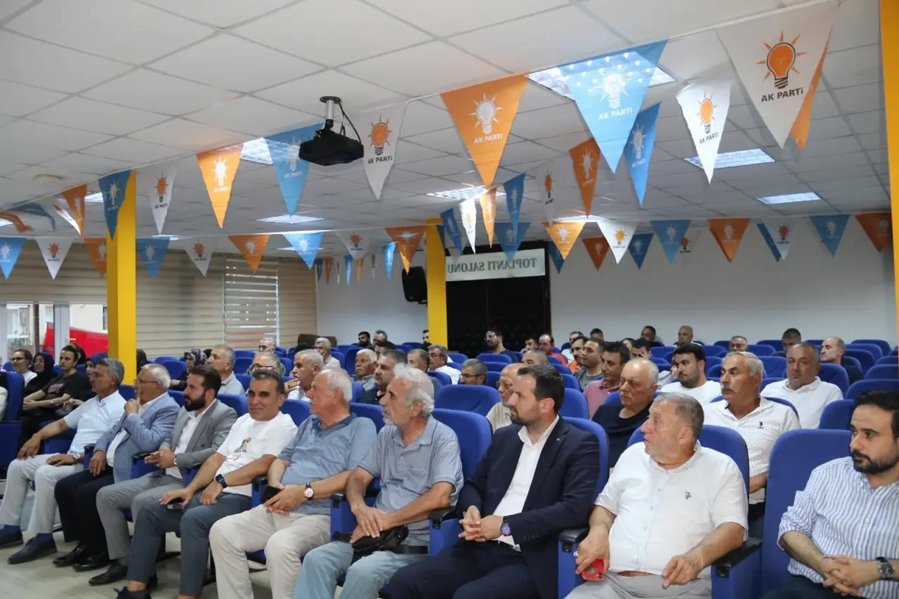 Amasya İl Başkanlığı’nda Danışma Toplantısı ve Sertifika Töreni Gerçekleştirildi 2