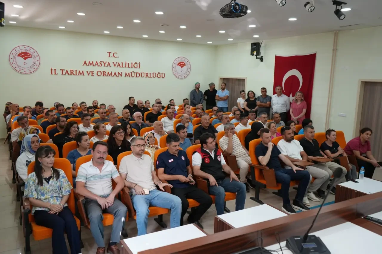 Amasya İl Tarım ve Orman Müdürü Gürol Çetin Personeliyle Vedalaştı 1