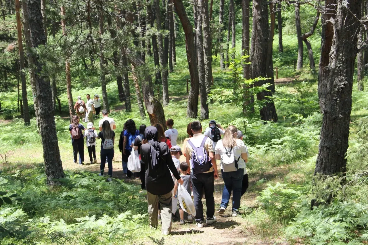 Otizmli Çocuklar İçin Doğada Bilim ve Umut: “Doğada Mavi Adımlar IV” Projesi Amasya’da Tamamlandı 3