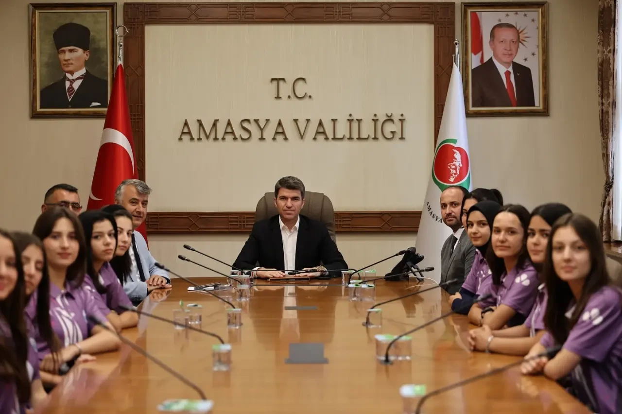 Türkiye Şampiyonu Kriket Takımından Vali Bakan’a Ziyaret 1