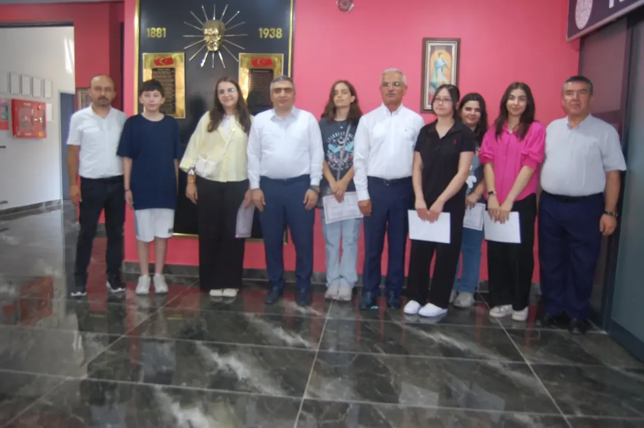 Başarılı Öğrenciler Ödüllendirildi 3
