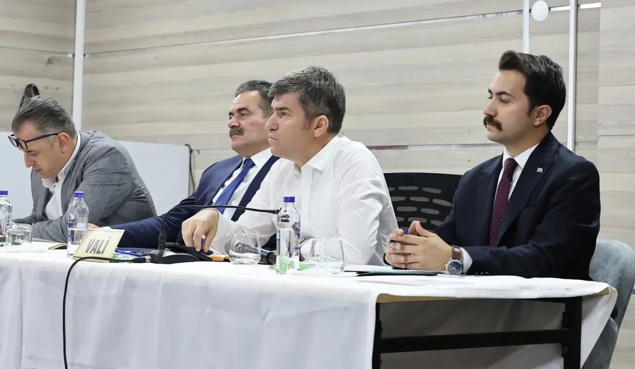 Göynücek’te Muhtarlar Toplantısı Yapıldı: Sorunlar ve Çözüm Önerileri Masaya Yatırıldı 1
