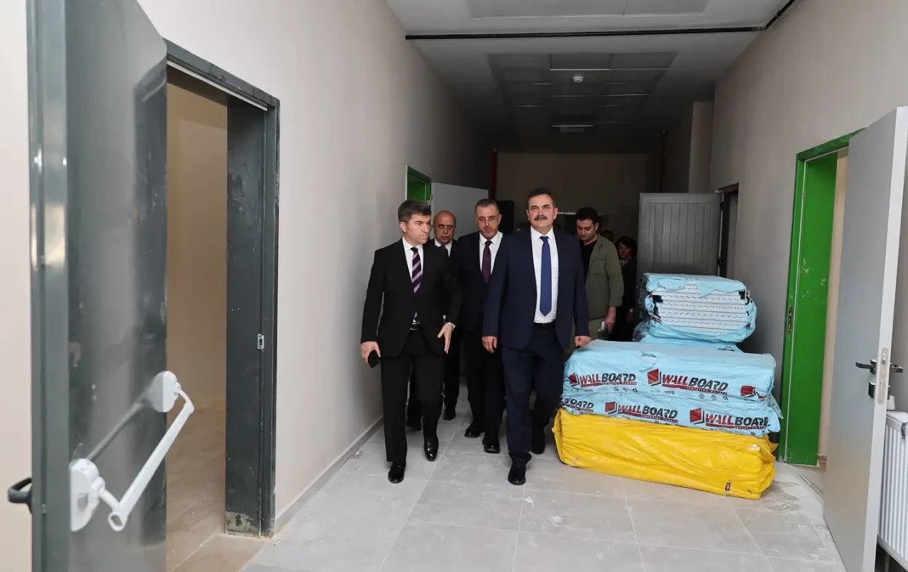 Merzifon Gençliği İçin Dev Adım: Gençlik Merkezi Ek Binasında Sona Yaklaşılıyor 1