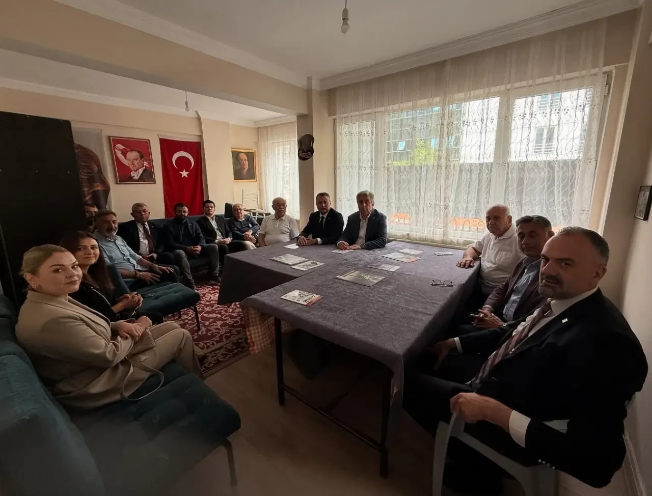 CHP Heyetinden Amasya’da Yoğun Ziyaret Trafiği: “Millet İradesine Sahip Çıkıyor” Mitingine Davet 1