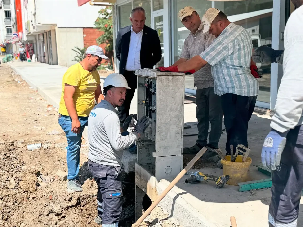 Taşova’da Mustafa Kemal Caddesi Yenileniyor! 2