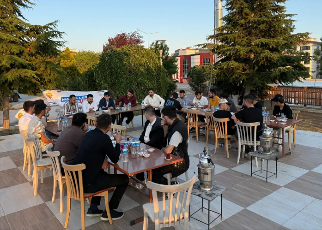 Mahsen'de Gençlik Buluşması: AK Parti Merzifon Gençlik Kolları Sahada 1