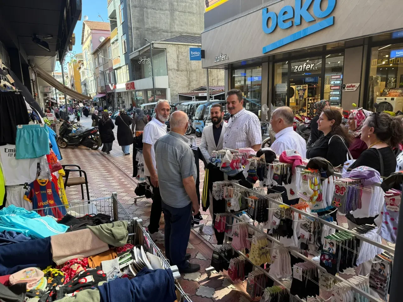 AK Parti Milletvekili Haluk İpek’ten Suluova Esnafına Ziyaret 5