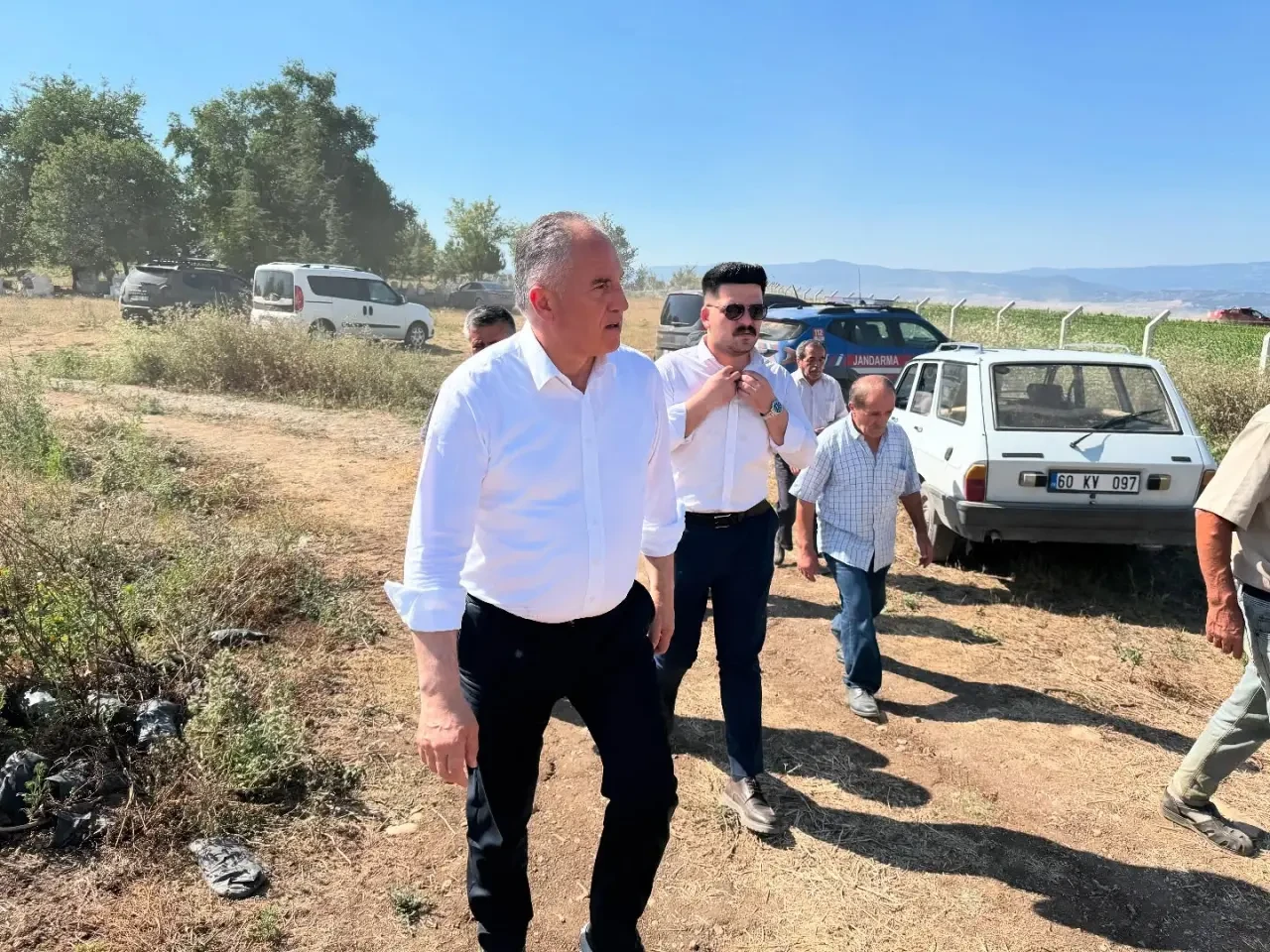 Taşova-Erbaa Sınırında Arazi Yangını: Ekiplerin Hızlı Müdahalesiyle Kontrol Altına Alındı 1