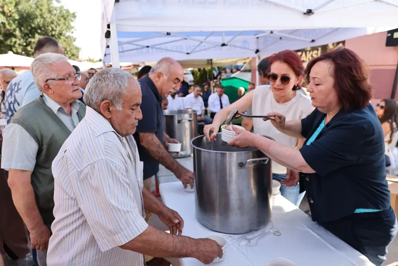 CHP’den Merzifon’da Aşure İkramı 3