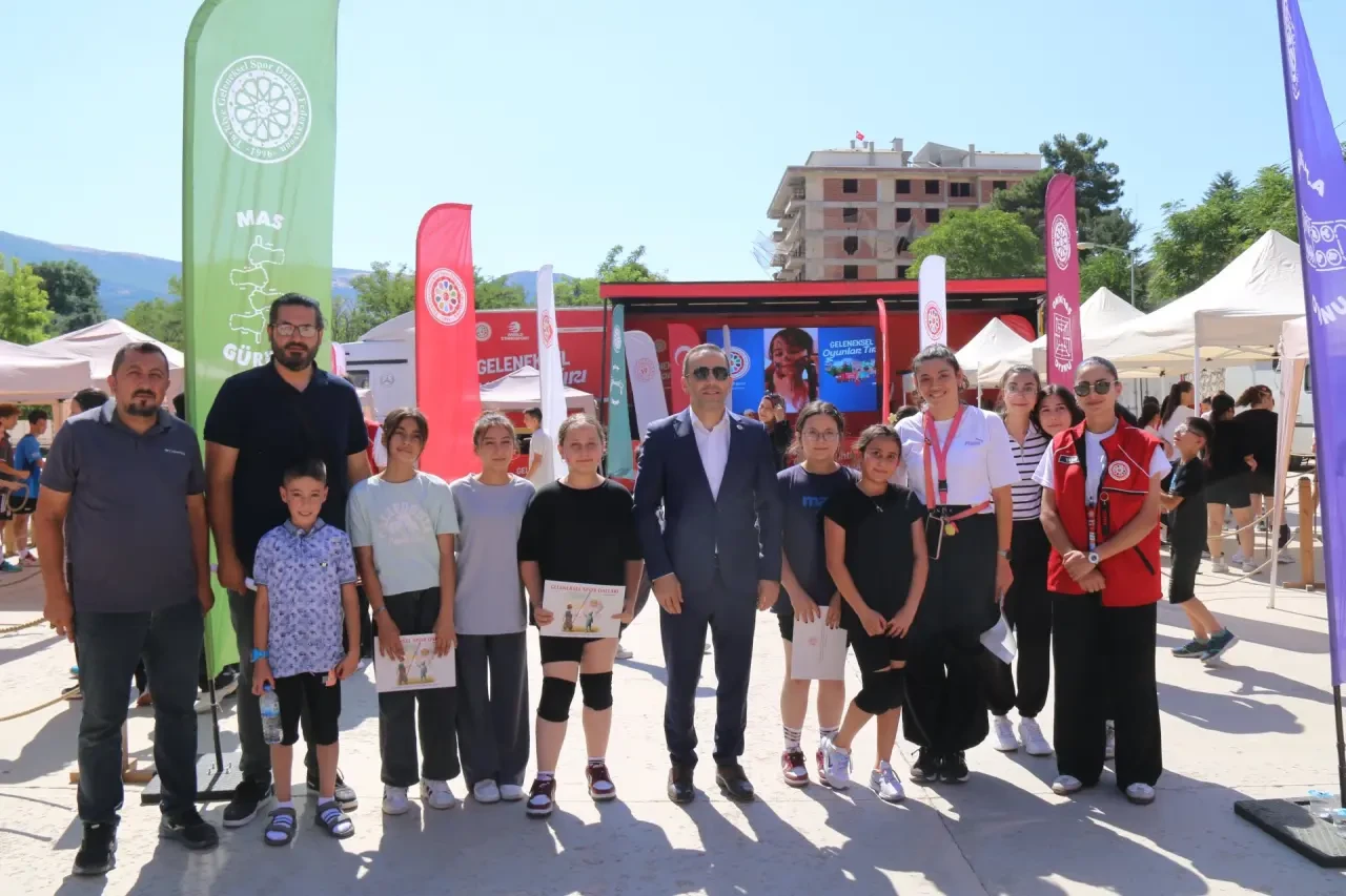 Amasya’da Oyun Tırı Coşkusu! 2