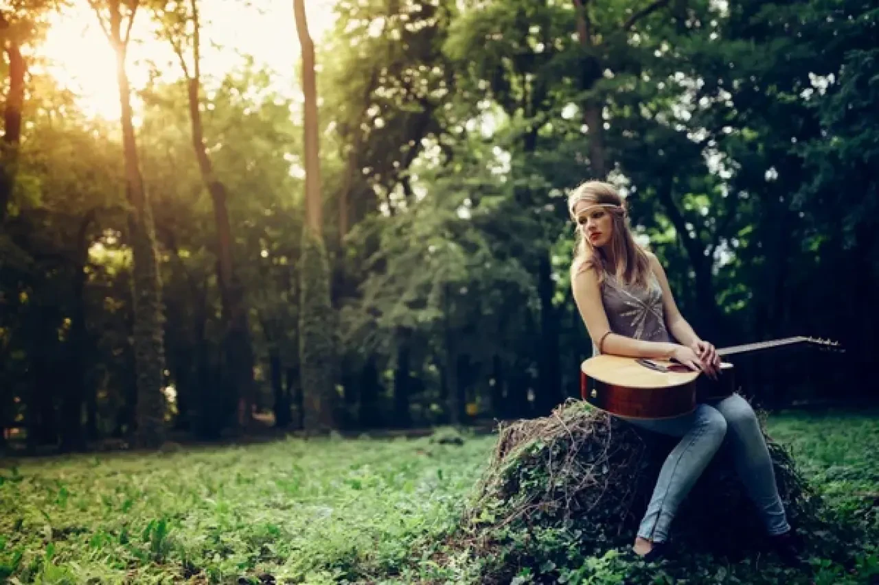 Rüyada Gitar Çalmak Ne Anlama Gelir? Aşk, Huzur ve Sanatın Rüya Yorumu 1