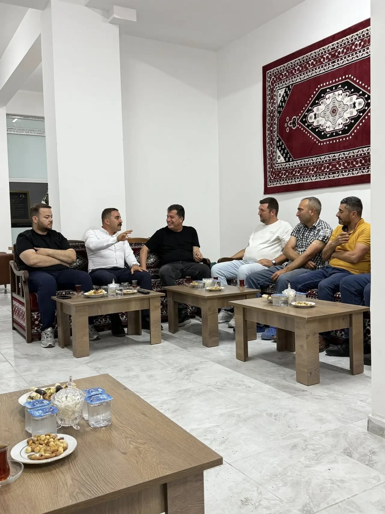 Merzifon Gençlerinden Grevdeki İşçilere Destek: “Bu Kapı Emeğe, Dayanışmaya ve Vicdana Açıktır” 4