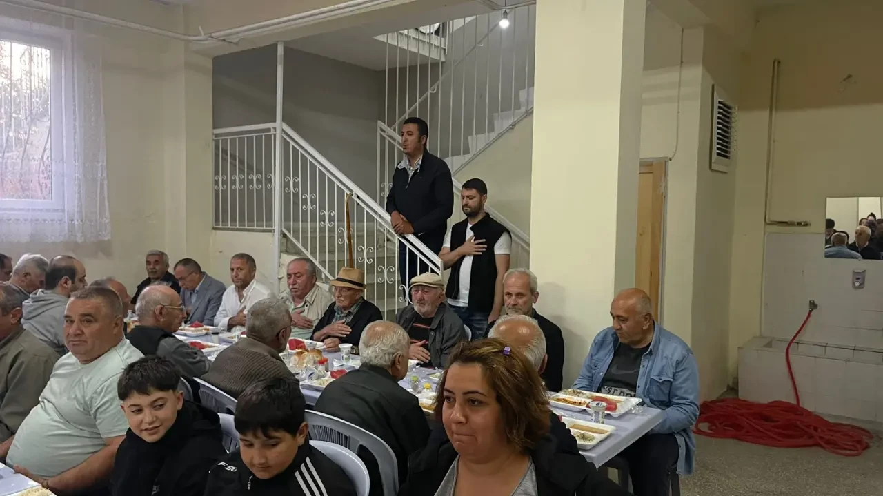 CHP Merzifon Gençlik Kolları’ndan Muharrem Sofrası 3